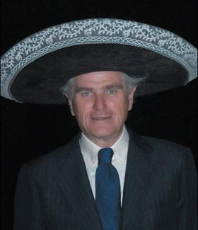 ramon-calderon-con-sombrero-mejicano